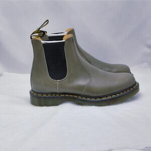 Dr Martens 2976 Chelsea Boots Men 10 Olive Workwear Street Style Carrara Leather